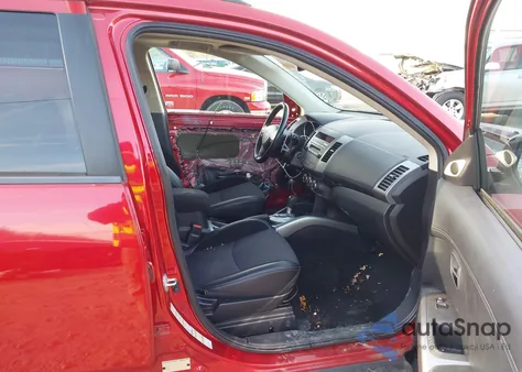 2013 Mitsubishi Outlander Se z USA, uszkodzony, nr VIN JA4AS3AW7DU010407